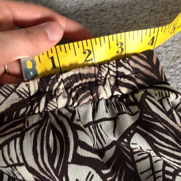 Linea Domani Two-Piece Brown and White Top and Skirt - Picture 12 of 12